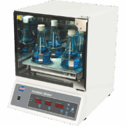 Labteamet_Crystal-Industries_Benchtop-Inkubator-Shaker-IS-RSDAA