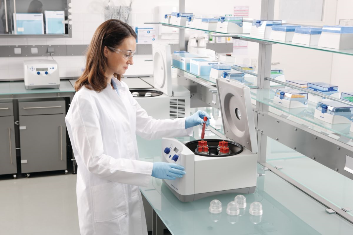 Centrifug Eppendorf 5702 lab